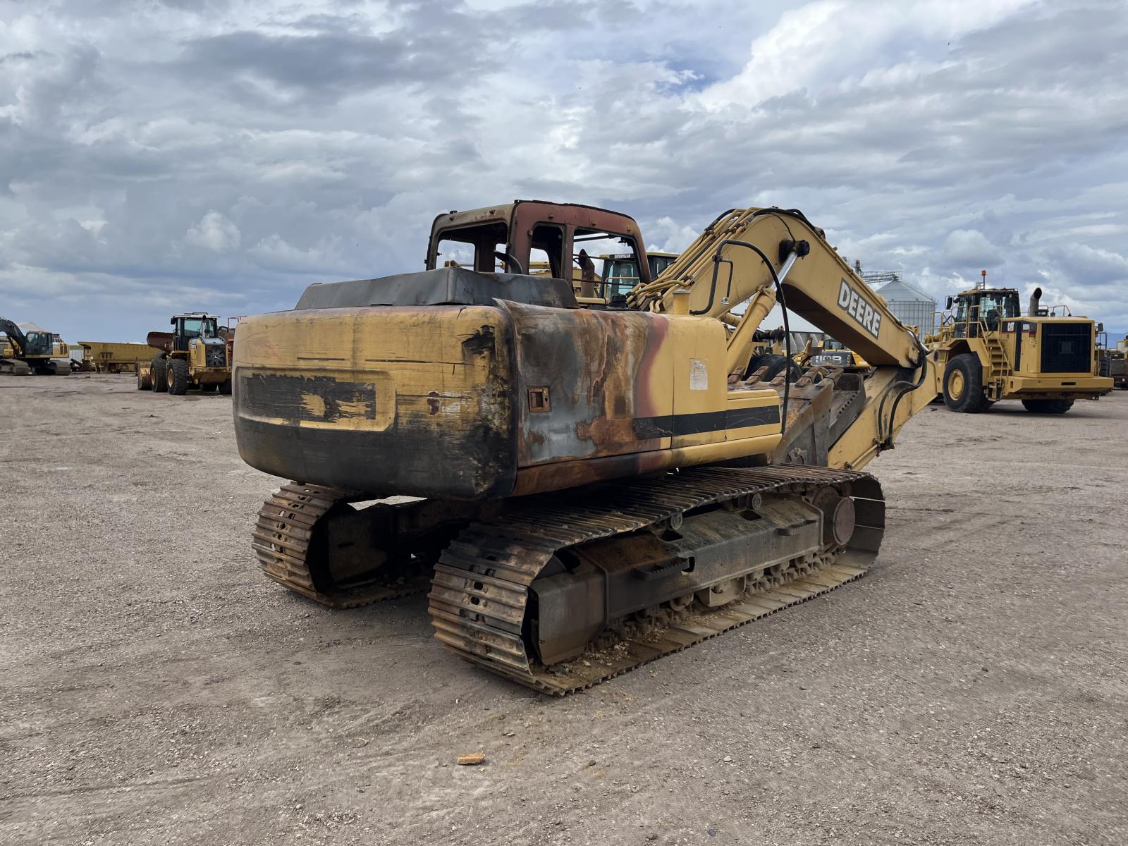 ./imagenes/INVOICE/2019/18268/JOHN DEERE 160 LC (4).JPG